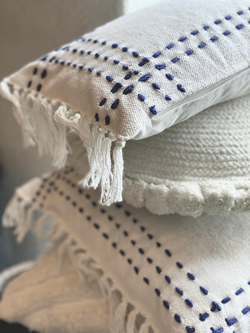 Finca Cushion Cover, White/Blue